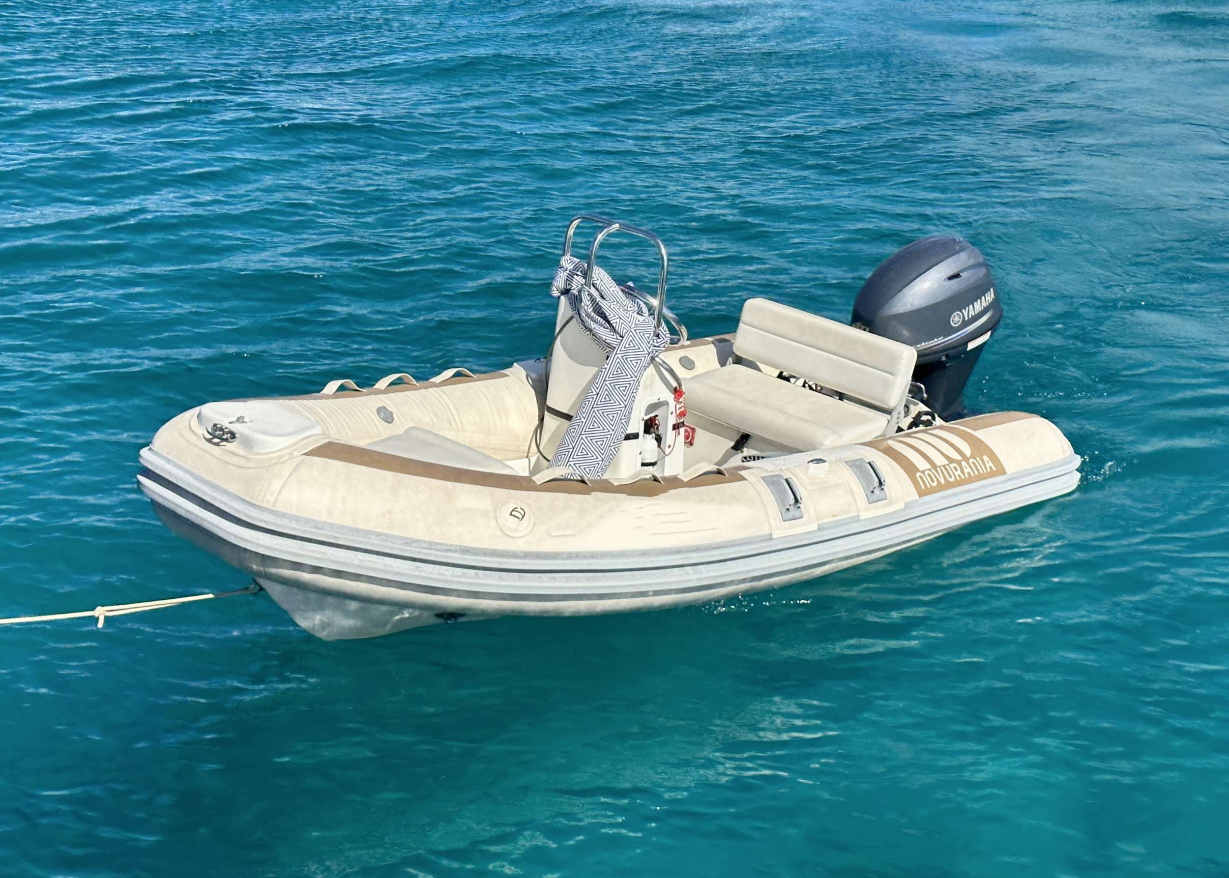 LEEWAY Yacht Charter Details, Leopard CHARTERWORLD Luxury Superyachts